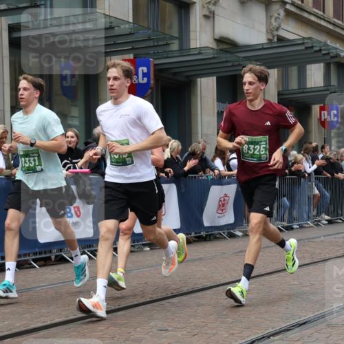 13.09.2026 - 21. swb-Marathon Bremen Strokosch-Dieckow http://msf.ph/oto/10390314 13.09.2026 13:02:43 Ziel 1381, 1862, 6918, 7265, 8319, 8325, 8331, 8756, 9200, 1795, 1850, 3609, 7841, 13237 meine-sportfotos.de