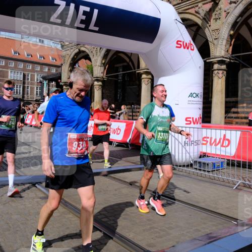 13.09.2026 - 21. swb-Marathon Bremen Tim E. http://msf.ph/oto/10390340 13.09.2026 13:34:28 Ziel 1364, 2355, 2464, 3162, 3632, 3636, 3790, 3984, 4613, 5147, 5265, 5341, 5489, 5768, 6090, 6350, 6405, 6509, 7047, 7113, 7303, 7696, 7897, 7988, 8870, 8910, 9094, 9100, 9402, 9905, 10058, 13118 meine-sportfotos.de