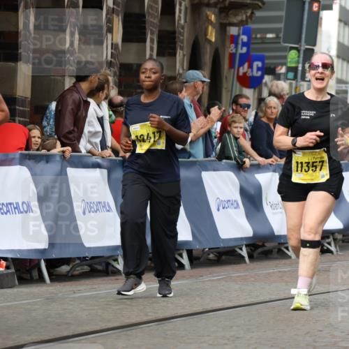 13.09.2026 - 21. swb-Marathon Bremen Strokosch-Dieckow http://msf.ph/oto/10390371 13.09.2026 11:13:12 Ziel 10483, 10893, 11606, 11627, 11657, 11671, 11832, 12050, 12060, 12423, 11670, 12460, 12521 meine-sportfotos.de
