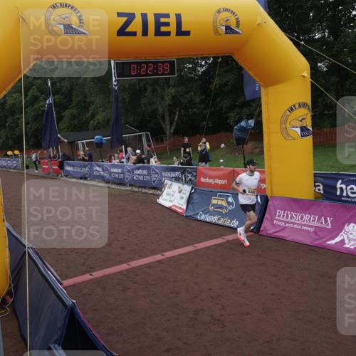 13.09.2026 - Airport Race Dennis Weichert http://msf.ph/oto/10390391 13.09.2026 10:23:12 Ziel 5128, 5282, 5286 meine-sportfotos.de