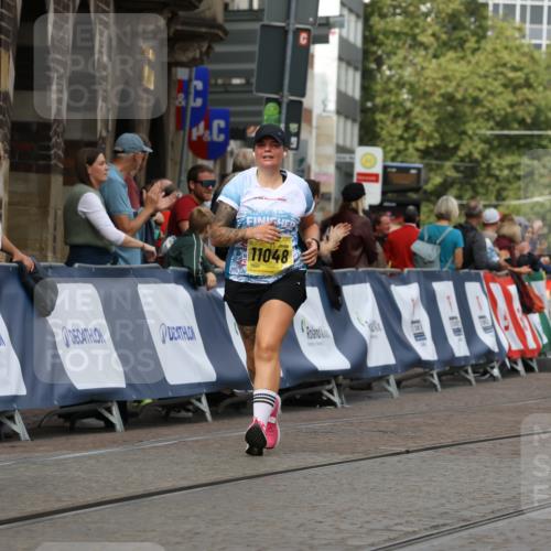 13.09.2026 - 21. swb-Marathon Bremen Strokosch-Dieckow http://msf.ph/oto/10390410 13.09.2026 11:13:16 Ziel 10483, 10804, 10893, 11357, 11606, 11627, 11671, 11832, 12050, 12060, 12393, 12418, 12423, 10484, 10545, 10883, 11392, 11670, 12460, 12521 meine-sportfotos.de