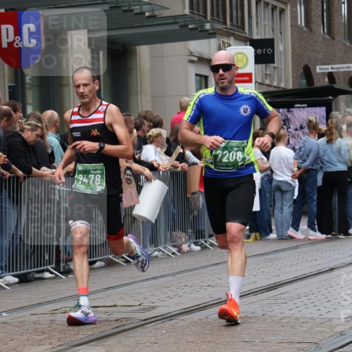 13.09.2026 - 21. swb-Marathon Bremen Strokosch-Dieckow http://msf.ph/oto/10390419 13.09.2026 13:03:02 Ziel 1372, 1950, 7206, 7478, 7715, 8028, 1381, 1850, 1862, 6918, 7265, 8319, 8325, 8331, 8756, 9200 meine-sportfotos.de