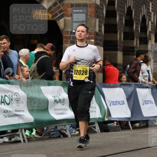 13.09.2026 - 21. swb-Marathon Bremen Strokosch-Dieckow http://msf.ph/oto/10390422 13.09.2026 11:13:17 Ziel 10483, 10804, 10893, 11357, 11606, 11627, 11671, 11832, 12050, 12060, 12393, 12418, 12423, 10484, 10545, 10883, 11392, 11670, 11954, 12280, 12460, 12521 meine-sportfotos.de