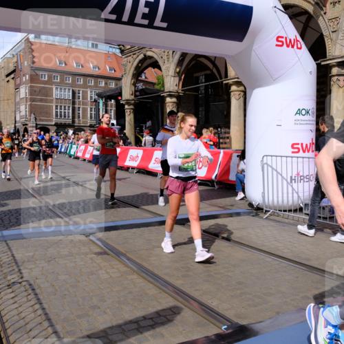 13.09.2026 - 21. swb-Marathon Bremen Tim E. http://msf.ph/oto/10390425 13.09.2026 13:34:40 Ziel 682, 784, 809, 911, 1307, 2215, 2464, 3029, 3068, 3214, 3318, 3409, 3636, 3890, 4112, 4616, 5147, 5265, 5489, 5566, 5768, 5852, 6255, 6405, 7168, 7696, 7746, 7962, 8381, 8870, 9094, 9100, 9402, 9453, 9802, 9905, 13112 meine-sportfotos.de