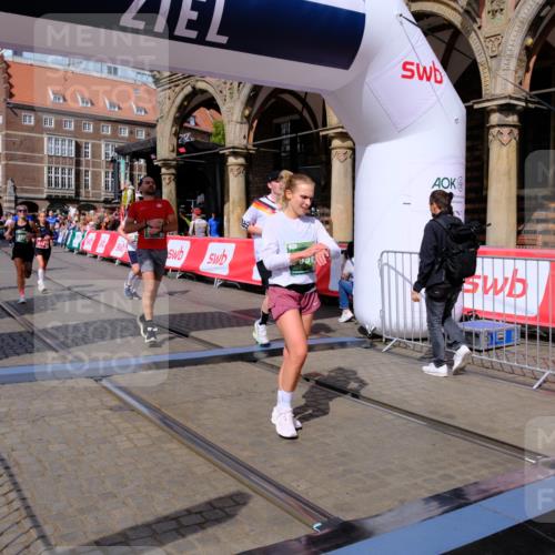 13.09.2026 - 21. swb-Marathon Bremen Tim E. http://msf.ph/oto/10390433 13.09.2026 13:34:40 Ziel 682, 784, 809, 911, 1307, 2215, 2464, 3029, 3068, 3214, 3318, 3409, 3636, 3890, 4112, 4616, 5147, 5265, 5489, 5566, 5768, 5852, 6255, 6405, 7168, 7696, 7746, 7962, 8381, 8870, 9094, 9100, 9402, 9453, 9802, 9905, 13112 meine-sportfotos.de