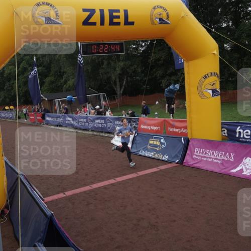 13.09.2026 - Airport Race Dennis Weichert http://msf.ph/oto/10390466 13.09.2026 10:23:17 Ziel 5128, 5282 meine-sportfotos.de