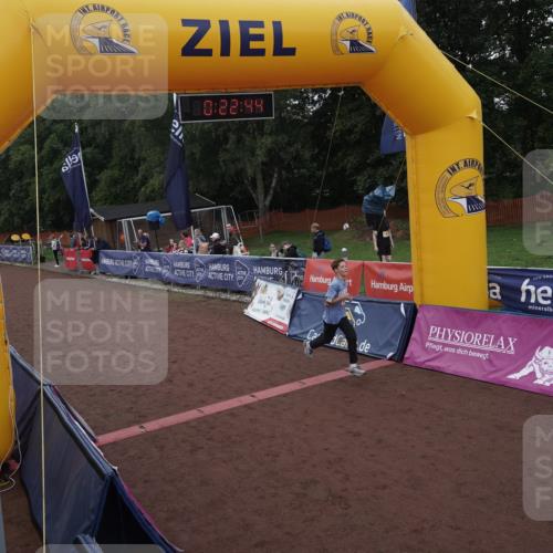 13.09.2026 - Airport Race Dennis Weichert http://msf.ph/oto/10390470 13.09.2026 10:23:17 Ziel 5128, 5282 meine-sportfotos.de