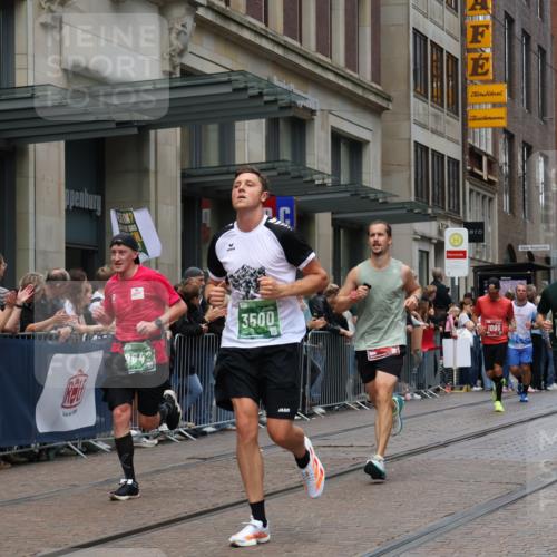 13.09.2026 - 21. swb-Marathon Bremen Strokosch-Dieckow http://msf.ph/oto/10390592 13.09.2026 13:03:41 Ziel 895, 2094, 2889, 3500, 4236, 8096, 9061, 9129, 9544, 9642, 1090, 1372, 1587, 1950, 3092, 5024, 5143, 5719, 6973, 7715 meine-sportfotos.de