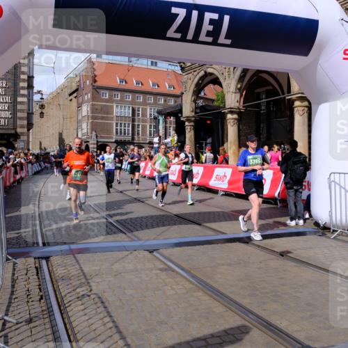 13.09.2026 - 21. swb-Marathon Bremen Tim E. http://msf.ph/oto/10390612 13.09.2026 13:35:03 Ziel 489, 1210, 1395, 1967, 2525, 2561, 2755, 2831, 3052, 3058, 3181, 3217, 3353, 3380, 3388, 3765, 3768, 3842, 4537, 5378, 5415, 5684, 5694, 5760, 6085, 6128, 6168, 6244, 7443, 7462, 7833, 8155, 8182, 8453, 8493, 8552, 8683, 9038, 9751, 9788, 9820, 13180 meine-sportfotos.de