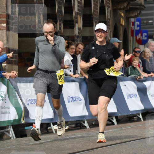 13.09.2026 - 21. swb-Marathon Bremen Strokosch-Dieckow http://msf.ph/oto/10390640 13.09.2026 11:13:51 Ziel 10484, 10545, 10883, 10889, 11084, 11392, 11670, 11954, 11999, 12280, 12460, 12521, 10491, 10799, 10880, 11027, 11902 meine-sportfotos.de