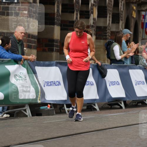 13.09.2026 - 21. swb-Marathon Bremen Strokosch-Dieckow http://msf.ph/oto/10390684 13.09.2026 11:14:02 Ziel 10330, 10545, 10766, 10889, 11078, 11084, 11954, 11999, 12010, 12280, 10402, 10586, 10854, 11027, 11233, 11535, 11864, 11902 meine-sportfotos.de