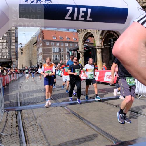 13.09.2026 - 21. swb-Marathon Bremen Tim E. http://msf.ph/oto/10390691 13.09.2026 13:35:17 Ziel 489, 1210, 2413, 2430, 2492, 2561, 2755, 3063, 3181, 3217, 3768, 4487, 5125, 5415, 5647, 5684, 6085, 6391, 6403, 6627, 6655, 6756, 7123, 7405, 7443, 7462, 7750, 8155, 8515, 8623, 9017, 9038, 9216, 9820, 13017, 13018, 13051, 13060, 13180 meine-sportfotos.de