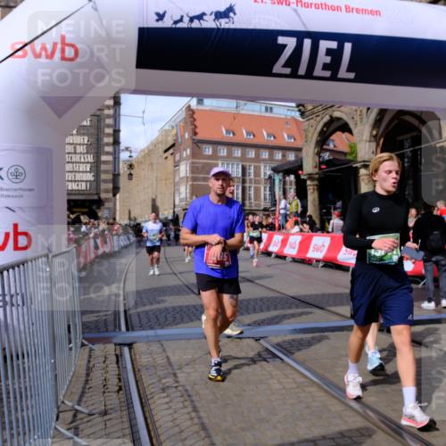 13.09.2026 - 21. swb-Marathon Bremen Tim E. http://msf.ph/oto/10390774 13.09.2026 13:35:27 Ziel 536, 2003, 2366, 2430, 2492, 2625, 3063, 3311, 3916, 4487, 4635, 4985, 5016, 5125, 5647, 6320, 6391, 6403, 6750, 7123, 7405, 7657, 7703, 7750, 7998, 8300, 8328, 9017, 9216, 9526, 9527, 13017, 13018, 13051, 13060 meine-sportfotos.de