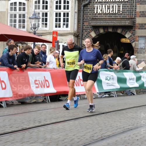 13.09.2026 - 21. swb-Marathon Bremen Strokosch-Dieckow http://msf.ph/oto/10390823 13.09.2026 11:14:29 Ziel 10402, 10491, 10586, 10854, 10880, 11027, 11233, 11535, 11864, 11902, 10519, 10705, 11186, 11408 meine-sportfotos.de