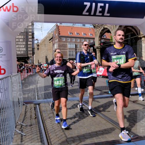 13.09.2026 - 21. swb-Marathon Bremen Tim E. http://msf.ph/oto/10390841 13.09.2026 13:35:37 Ziel 536, 1150, 2003, 2041, 2090, 2366, 2625, 2866, 3055, 3311, 3621, 3916, 4062, 4635, 4985, 5016, 6315, 6320, 6418, 6750, 6837, 7285, 7305, 7377, 7657, 7703, 7998, 8300, 8328, 8401, 8530, 8773, 8915, 9017, 9526, 9527 meine-sportfotos.de
