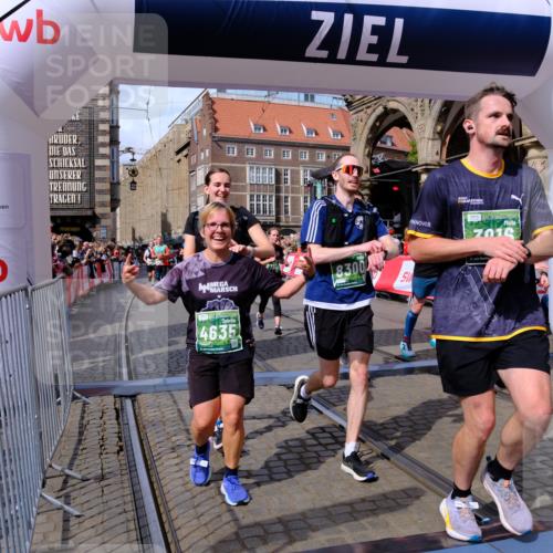 13.09.2026 - 21. swb-Marathon Bremen Tim E. http://msf.ph/oto/10390845 13.09.2026 13:35:37 Ziel 536, 1150, 2003, 2041, 2090, 2366, 2625, 2866, 3055, 3311, 3621, 3916, 4062, 4635, 4985, 5016, 6315, 6320, 6418, 6750, 6837, 7285, 7305, 7377, 7657, 7703, 7998, 8300, 8328, 8401, 8530, 8773, 8915, 9017, 9526, 9527 meine-sportfotos.de