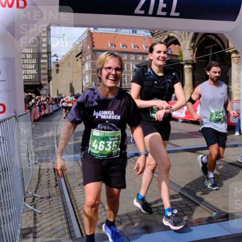 13.09.2026 - 21. swb-Marathon Bremen Tim E. http://msf.ph/oto/10390865 13.09.2026 13:35:38 Ziel 536, 1150, 2003, 2041, 2090, 2318, 2366, 2625, 2866, 3055, 3311, 3621, 3916, 4062, 4635, 4985, 5016, 6315, 6320, 6418, 6750, 6837, 7285, 7305, 7377, 7657, 7703, 7998, 8300, 8328, 8401, 8530, 8773, 8915, 9526, 9527, 9845 meine-sportfotos.de