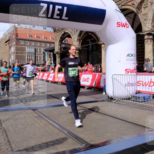 13.09.2026 - 21. swb-Marathon Bremen Tim E. http://msf.ph/oto/10390878 13.09.2026 13:35:41 Ziel 1150, 2003, 2041, 2090, 2318, 2356, 2625, 2866, 3055, 3311, 3621, 3916, 4062, 4635, 4985, 5016, 5661, 6315, 6320, 6418, 6837, 7285, 7305, 7377, 7703, 8300, 8401, 8530, 8773, 8915, 9526, 9527, 9845, 9887 meine-sportfotos.de