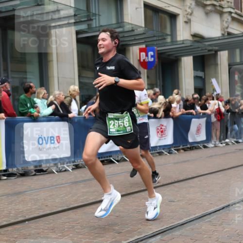 13.09.2026 - 21. swb-Marathon Bremen Strokosch-Dieckow http://msf.ph/oto/10390899 13.09.2026 13:04:26 Ziel 1223, 1224, 1712, 2207, 2646, 2956, 5283, 5674, 6708, 7538, 7814, 8054, 8701, 8936, 9070, 9306, 9495, 9689, 13034, 13187, 650, 744, 1860, 3284, 3424, 4110, 4239, 6815, 7871, 9813 meine-sportfotos.de