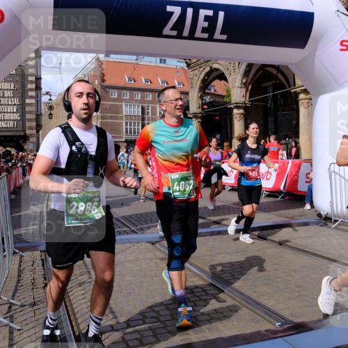 13.09.2026 - 21. swb-Marathon Bremen Tim E. http://msf.ph/oto/10390902 13.09.2026 13:35:43 Ziel 1150, 2003, 2041, 2090, 2318, 2356, 2625, 2866, 3055, 3311, 3621, 3916, 4062, 4326, 4635, 5016, 5661, 6315, 6320, 6418, 6837, 7285, 7305, 7377, 7703, 8300, 8401, 8530, 8773, 8915, 9526, 9527, 9845, 9887 meine-sportfotos.de