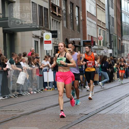 13.09.2026 - 21. swb-Marathon Bremen Strokosch-Dieckow http://msf.ph/oto/10390903 13.09.2026 13:04:27 Ziel 1223, 1224, 1712, 2207, 2646, 2956, 5283, 5674, 6708, 7538, 7814, 8054, 8701, 8936, 9070, 9306, 9495, 9689, 13034, 13187, 650, 744, 1860, 3284, 3424, 4110, 4239, 6815, 7871, 9813 meine-sportfotos.de