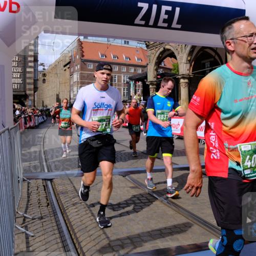 13.09.2026 - 21. swb-Marathon Bremen Tim E. http://msf.ph/oto/10390905 13.09.2026 13:35:44 Ziel 156, 1150, 2003, 2041, 2090, 2318, 2356, 2625, 2866, 3055, 3311, 3621, 4062, 4326, 5661, 6315, 6320, 6418, 6837, 7285, 7305, 7377, 7597, 7700, 8300, 8401, 8530, 8773, 8915, 9845, 9887 meine-sportfotos.de