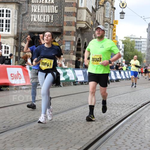13.09.2026 - 21. swb-Marathon Bremen Strokosch-Dieckow http://msf.ph/oto/10390906 13.09.2026 11:14:37 Ziel 10303, 10395, 10396, 10402, 10586, 10784, 10854, 11041, 11140, 11173, 11233, 11363, 11535, 11703, 11864, 12100, 10519, 10557, 10705, 10776, 10805, 11097, 11098, 11186, 11288, 11876, 12191, 12193 meine-sportfotos.de