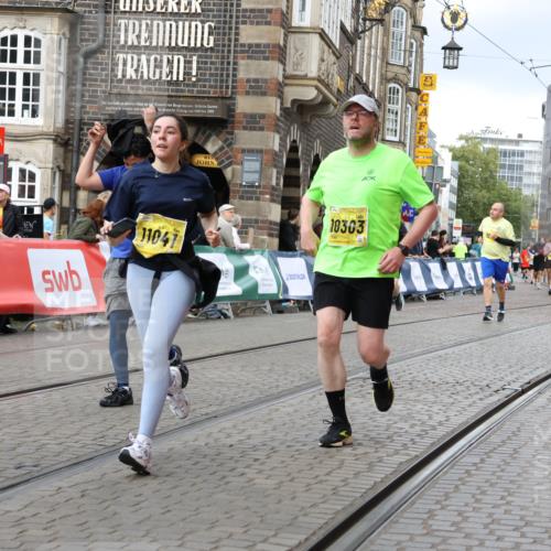 13.09.2026 - 21. swb-Marathon Bremen Strokosch-Dieckow http://msf.ph/oto/10390910 13.09.2026 11:14:37 Ziel 10303, 10395, 10396, 10402, 10586, 10784, 10854, 11041, 11140, 11173, 11233, 11363, 11535, 11703, 11864, 12100, 10519, 10557, 10705, 10776, 10805, 11097, 11098, 11186, 11288, 11876, 12191, 12193 meine-sportfotos.de