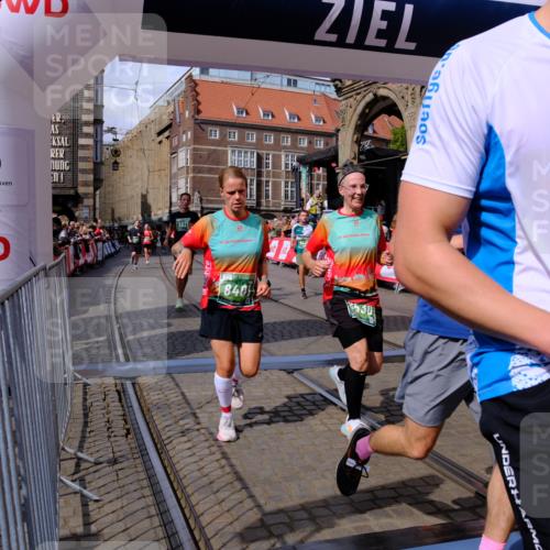 13.09.2026 - 21. swb-Marathon Bremen Tim E. http://msf.ph/oto/10390918 13.09.2026 13:35:46 Ziel 156, 1150, 2041, 2090, 2318, 2356, 2625, 2866, 3055, 3621, 4062, 4326, 5661, 6315, 6418, 6465, 6466, 6644, 6837, 7285, 7305, 7377, 7597, 7700, 8401, 8530, 8773, 8915, 9845, 9887 meine-sportfotos.de