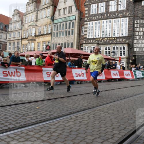 13.09.2026 - 21. swb-Marathon Bremen Strokosch-Dieckow http://msf.ph/oto/10390933 13.09.2026 11:14:42 Ziel 10303, 10395, 10396, 10402, 10586, 10722, 10784, 10854, 11041, 11140, 11173, 11233, 11363, 11535, 11703, 11864, 12100, 12112, 12431, 10271, 10557, 10752, 10776, 10805, 11085, 11097, 11098, 11288, 11645, 11673, 11876, 11974, 12191, 12193 meine-sportfotos.de