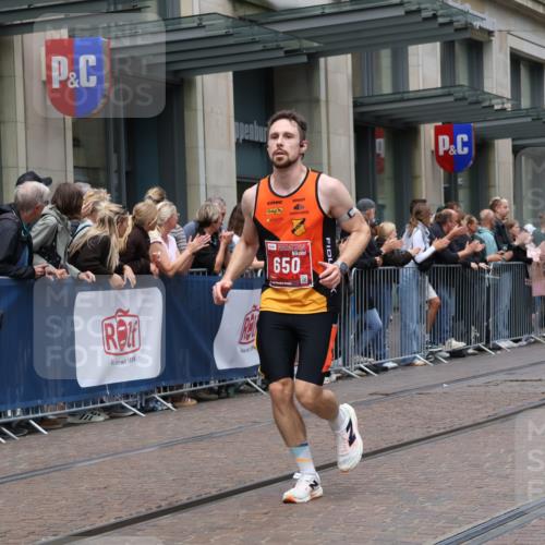 13.09.2026 - 21. swb-Marathon Bremen Strokosch-Dieckow http://msf.ph/oto/10390940 13.09.2026 13:04:32 Ziel 1712, 2646, 2956, 5283, 5674, 6708, 7538, 7814, 8054, 8701, 9070, 9306, 9495, 9689, 13187, 650, 744, 1223, 1224, 1860, 2207, 2956, 3284, 3424, 4110, 4239, 6815, 7871, 8936, 9813, 13034 meine-sportfotos.de
