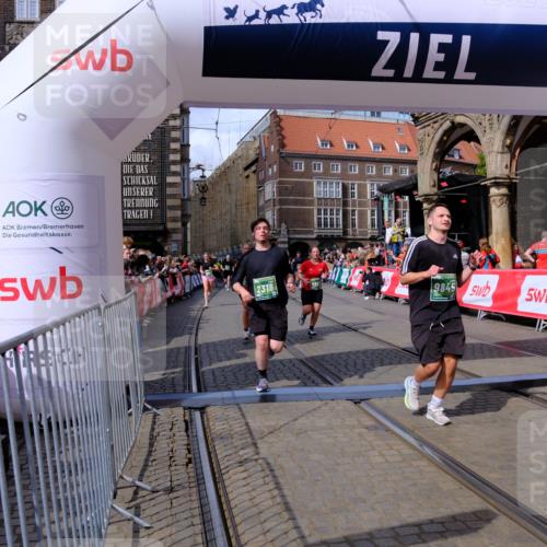 13.09.2026 - 21. swb-Marathon Bremen Tim E. http://msf.ph/oto/10390955 13.09.2026 13:35:51 Ziel 156, 607, 2041, 2090, 2318, 2356, 3055, 3087, 3226, 3621, 3704, 3780, 4326, 5308, 5661, 6315, 6418, 6465, 6466, 6644, 6649, 7285, 7377, 7597, 7675, 7700, 8401, 8530, 8816, 8915, 9784, 9845, 9862, 9887, 9892 meine-sportfotos.de
