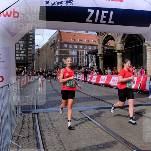 13.09.2026 - 21. swb-Marathon Bremen Tim E. http://msf.ph/oto/10390980 13.09.2026 13:35:53 Ziel 156, 532, 607, 2041, 2090, 2318, 2356, 3055, 3087, 3226, 3621, 3704, 3780, 4326, 5308, 5467, 5468, 5586, 5661, 6418, 6465, 6466, 6644, 6649, 7285, 7597, 7675, 7700, 8816, 9784, 9845, 9862, 9887, 9892, 13213 meine-sportfotos.de