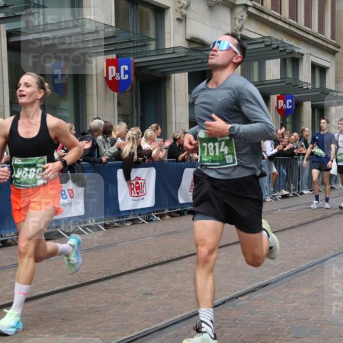 13.09.2026 - 21. swb-Marathon Bremen Strokosch-Dieckow http://msf.ph/oto/10390983 13.09.2026 13:04:37 Ziel 1336, 1712, 2646, 3196, 4729, 5283, 5674, 6708, 7538, 7814, 8054, 9306, 9495, 9689, 13187, 650, 744, 1223, 1224, 1860, 2207, 2956, 3284, 4239, 5283, 7871, 8701, 8936, 9070, 13034 meine-sportfotos.de