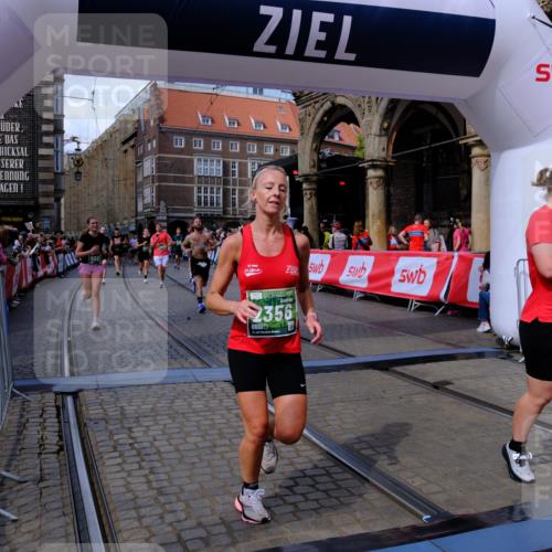 13.09.2026 - 21. swb-Marathon Bremen Tim E. http://msf.ph/oto/10390992 13.09.2026 13:35:53 Ziel 156, 532, 607, 2041, 2090, 2318, 2356, 3055, 3087, 3226, 3621, 3704, 3780, 4326, 5308, 5467, 5468, 5586, 5661, 6418, 6465, 6466, 6644, 6649, 7285, 7597, 7675, 7700, 8816, 9784, 9845, 9862, 9887, 9892, 13213 meine-sportfotos.de