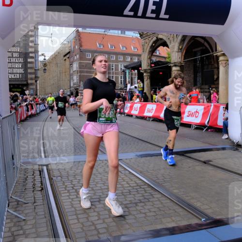 13.09.2026 - 21. swb-Marathon Bremen Tim E. http://msf.ph/oto/10390997 13.09.2026 13:35:55 Ziel 156, 532, 607, 2041, 2318, 2356, 3055, 3087, 3226, 3704, 3780, 4326, 5308, 5467, 5468, 5584, 5586, 5661, 6465, 6466, 6644, 6649, 7235, 7285, 7597, 7675, 7700, 8816, 9784, 9845, 9862, 9887, 9892, 13121, 13213 meine-sportfotos.de