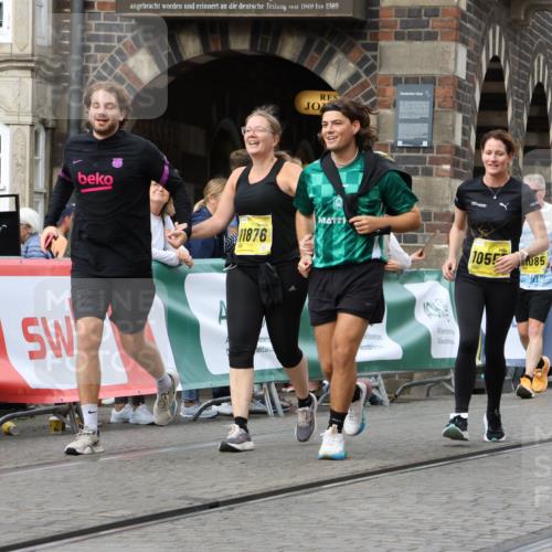 13.09.2026 - 21. swb-Marathon Bremen Strokosch-Dieckow http://msf.ph/oto/10391032 13.09.2026 11:14:57 Ziel 10303, 10519, 10705, 10722, 11041, 11097, 11098, 11140, 11186, 11408, 12112, 12431, 10325, 10605, 11694, 11810, 11990, 12110, 12333 meine-sportfotos.de