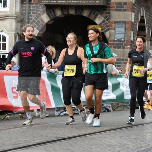 13.09.2026 - 21. swb-Marathon Bremen Strokosch-Dieckow http://msf.ph/oto/10391042 13.09.2026 11:14:57 Ziel 10303, 10519, 10705, 10722, 11041, 11097, 11098, 11140, 11186, 11408, 12112, 12431, 10325, 10605, 11694, 11810, 11990, 12110, 12333 meine-sportfotos.de