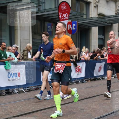 13.09.2026 - 21. swb-Marathon Bremen Strokosch-Dieckow http://msf.ph/oto/10391055 13.09.2026 13:04:45 Ziel 1336, 1822, 2297, 2646, 3196, 4729, 5674, 6708, 7102, 7538, 8054, 9306, 9495, 13187, 744, 1223, 1224, 1712, 1860, 2207, 2646, 2956, 5283, 7814, 7871, 8701, 8936, 9070, 9689, 13034 meine-sportfotos.de