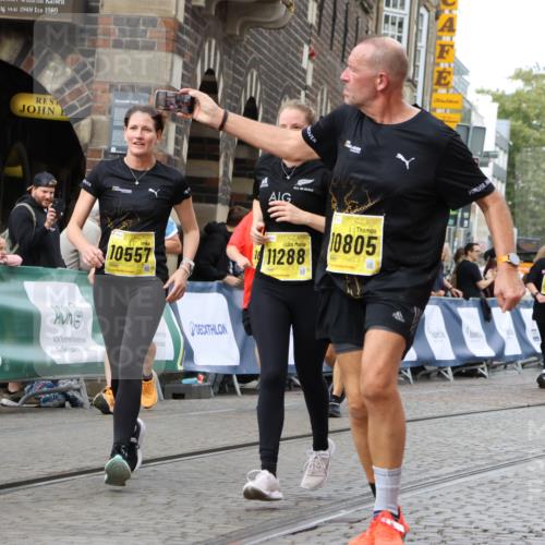 13.09.2026 - 21. swb-Marathon Bremen Strokosch-Dieckow http://msf.ph/oto/10391059 13.09.2026 11:14:58 Ziel 10519, 10705, 10722, 11097, 11098, 11186, 11408, 12112, 12431, 10325, 11694, 11810, 11990, 12110, 12333 meine-sportfotos.de