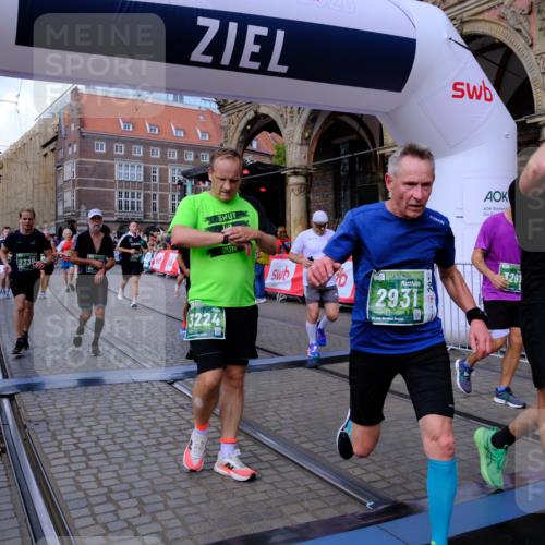 13.09.2026 - 21. swb-Marathon Bremen Tim E. http://msf.ph/oto/10391067 13.09.2026 13:36:33 Ziel 563, 1072, 2339, 2692, 2931, 2949, 3224, 3291, 3410, 3489, 3591, 4049, 4643, 4989, 5259, 5800, 6642, 6778, 6982, 7256, 7379, 7865, 8275, 8488, 8511, 8731, 8941, 9026, 9076, 9226, 9427, 9497, 9564, 13038, 13238 meine-sportfotos.de