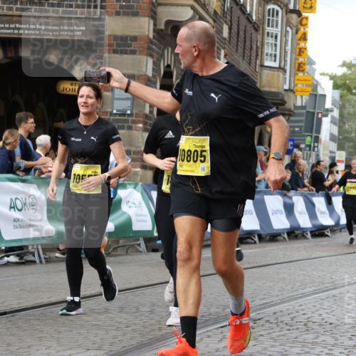 13.09.2026 - 21. swb-Marathon Bremen Strokosch-Dieckow http://msf.ph/oto/10391082 13.09.2026 11:14:59 Ziel 10519, 10705, 10722, 10805, 11097, 11098, 11186, 11408, 12112, 10325, 11694, 11810, 11990, 12110, 12333 meine-sportfotos.de