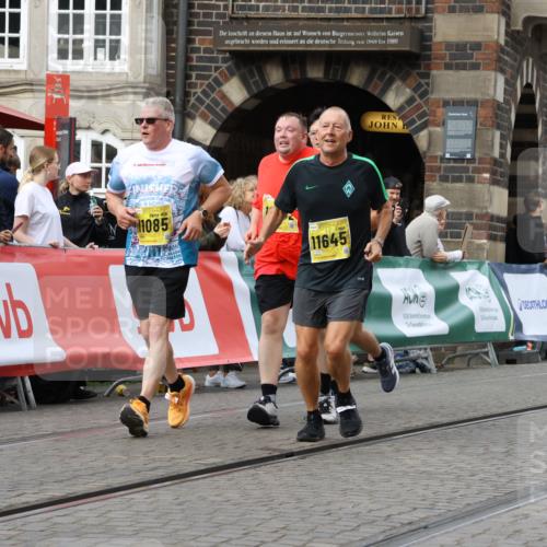 13.09.2026 - 21. swb-Marathon Bremen Strokosch-Dieckow http://msf.ph/oto/10391100 13.09.2026 11:15:02 Ziel 10519, 10557, 10705, 10776, 10805, 11097, 11098, 11186, 11288, 11408, 11876, 12191, 12193, 10325, 11694, 11810, 11990, 12110 meine-sportfotos.de