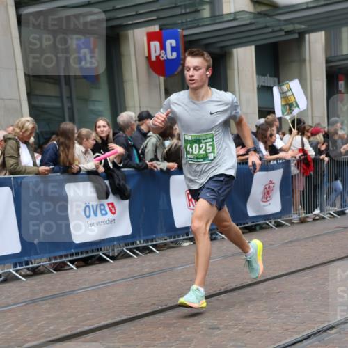 13.09.2026 - 21. swb-Marathon Bremen Strokosch-Dieckow http://msf.ph/oto/10391143 13.09.2026 13:05:06 Ziel 439, 3242, 3271, 3365, 4025, 5092, 5199, 5725, 6579, 7102, 7141, 9273, 1336, 1712, 1822, 2297, 2646, 3196, 4729, 5674, 6708, 7538, 7814, 8054, 9306, 9495, 9689, 13187 meine-sportfotos.de