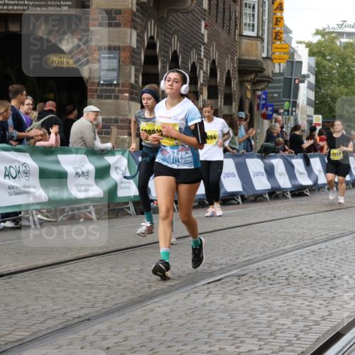 13.09.2026 - 21. swb-Marathon Bremen Strokosch-Dieckow http://msf.ph/oto/10391150 13.09.2026 11:15:10 Ziel 10271, 10519, 10557, 10605, 10705, 10752, 10776, 10805, 11085, 11097, 11098, 11186, 11288, 11645, 11673, 11876, 11974, 12191, 12193, 10606, 11424 meine-sportfotos.de