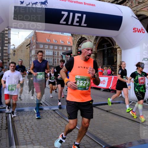 13.09.2026 - 21. swb-Marathon Bremen Tim E. http://msf.ph/oto/10391151 13.09.2026 13:36:53 Ziel 164, 372, 900, 1738, 1880, 1936, 2467, 2673, 2692, 2700, 2731, 2819, 2823, 3067, 3585, 3815, 4006, 4050, 4182, 4216, 4304, 4414, 4676, 4892, 5061, 5656, 5781, 6050, 6280, 6340, 6516, 6527, 6568, 7039, 7229, 7237, 7249, 7344, 7656, 7765, 7808, 8525, 8723, 8790, 8905, 9658, 9776, 9899, 10068, 10070 meine-sportfotos.de
