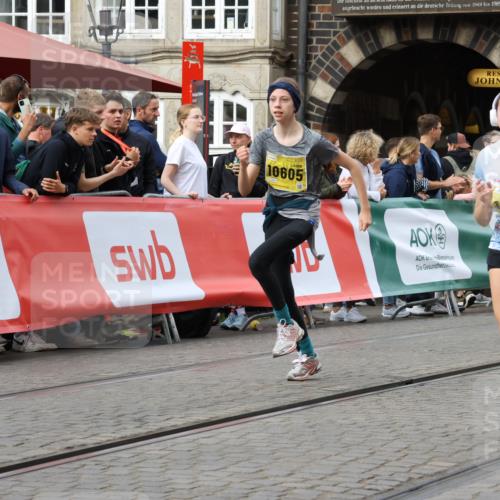 13.09.2026 - 21. swb-Marathon Bremen Strokosch-Dieckow http://msf.ph/oto/10391164 13.09.2026 11:15:10 Ziel 10271, 10519, 10557, 10605, 10705, 10752, 10776, 10805, 11085, 11097, 11098, 11186, 11288, 11645, 11673, 11876, 11974, 12191, 12193, 10606, 11424 meine-sportfotos.de