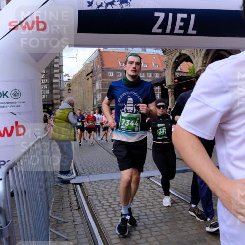13.09.2026 - 21. swb-Marathon Bremen Tim E. http://msf.ph/oto/10391166 13.09.2026 13:36:55 Ziel 164, 372, 900, 1738, 1880, 1936, 2467, 2673, 2731, 2819, 2823, 3067, 3585, 3815, 4006, 4050, 4182, 4216, 4304, 4414, 4676, 4892, 5061, 5447, 5656, 5781, 5823, 6050, 6280, 6340, 6516, 6527, 6568, 7039, 7229, 7237, 7249, 7344, 7656, 7765, 7808, 8525, 8685, 8723, 8790, 8905, 9658, 9776, 9807, 9899, 10068, 10070 meine-sportfotos.de