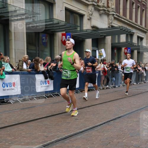 13.09.2026 - 21. swb-Marathon Bremen Strokosch-Dieckow http://msf.ph/oto/10391168 13.09.2026 13:05:10 Ziel 439, 1301, 1562, 3242, 3271, 3365, 4025, 5092, 5199, 5725, 6579, 7141, 9273, 1336, 1822, 2297, 2646, 3196, 4729, 5674, 6708, 7102, 7538, 8054, 9306, 9495, 13187 meine-sportfotos.de