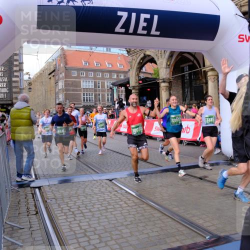 13.09.2026 - 21. swb-Marathon Bremen Tim E. http://msf.ph/oto/10391183 13.09.2026 13:36:56 Ziel 164, 813, 1738, 1880, 1936, 2467, 2673, 2731, 2819, 2823, 3067, 3585, 3635, 3815, 4006, 4050, 4182, 4216, 4304, 4414, 4676, 4892, 5061, 5447, 5656, 5781, 5823, 6050, 6280, 6340, 6516, 6527, 6568, 7039, 7229, 7237, 7249, 7344, 7656, 7765, 7808, 8685, 8723, 8790, 8905, 9658, 9776, 9807, 9899, 10068, 10070 meine-sportfotos.de